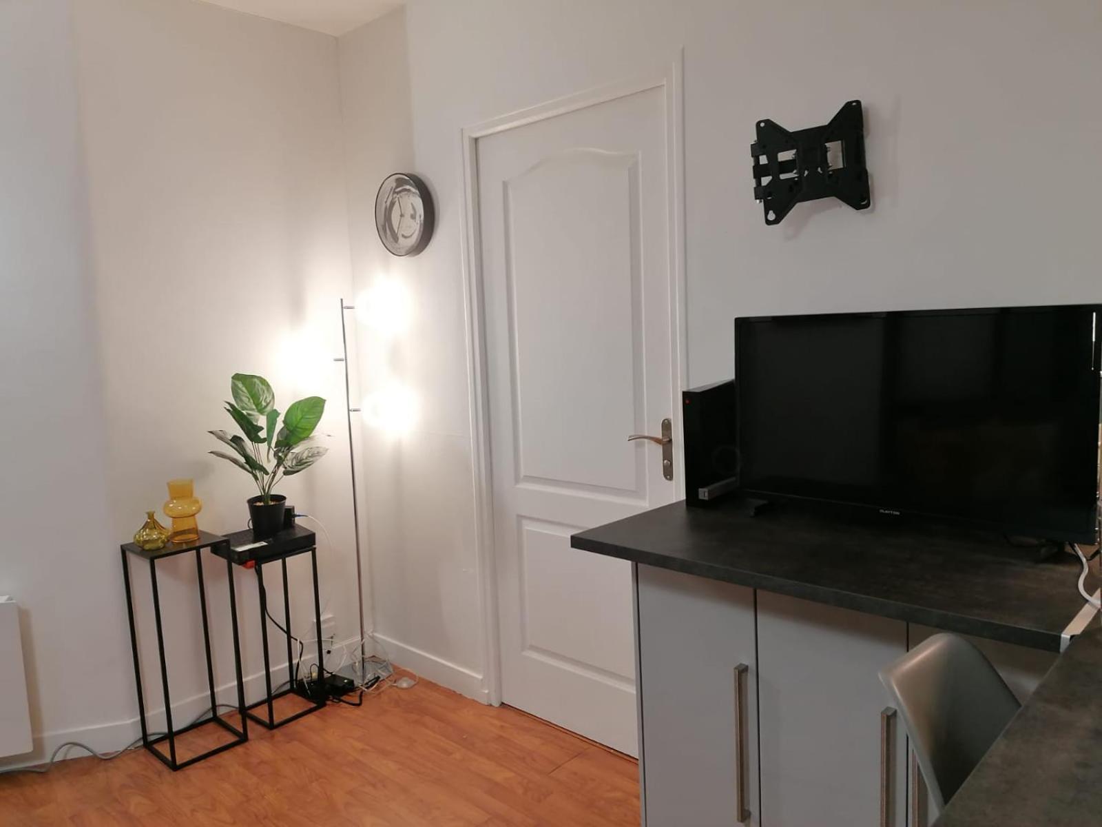 Modern Home Proche De Disneyland Et Paris Шамп-сюр-Марн Екстериор снимка